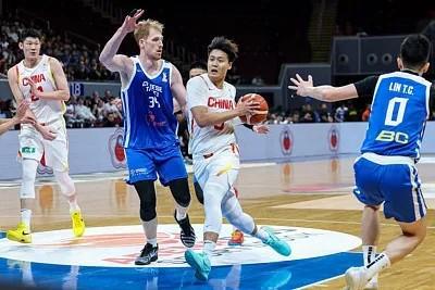 开云官方网站-玩的就是心跳,中国男篮连续两场比赛完成10分以上的逆转