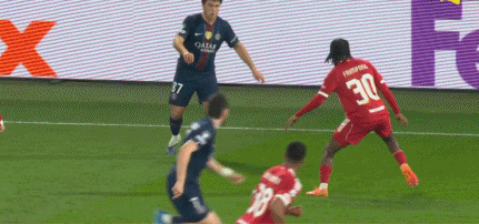 开云官方网站-状态火热,KK成巴黎队史首位连续4场欧冠淘汰赛破门的球员